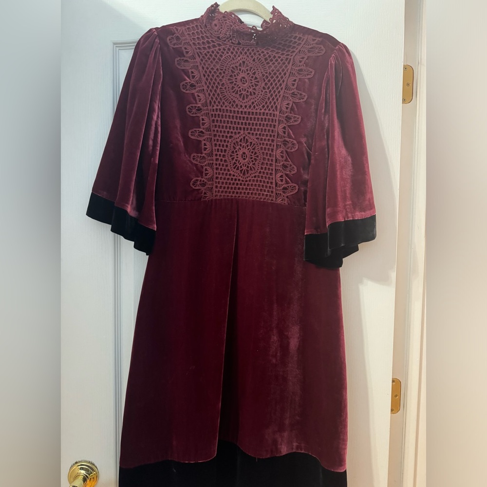 Women’s nice evening/holiday dress